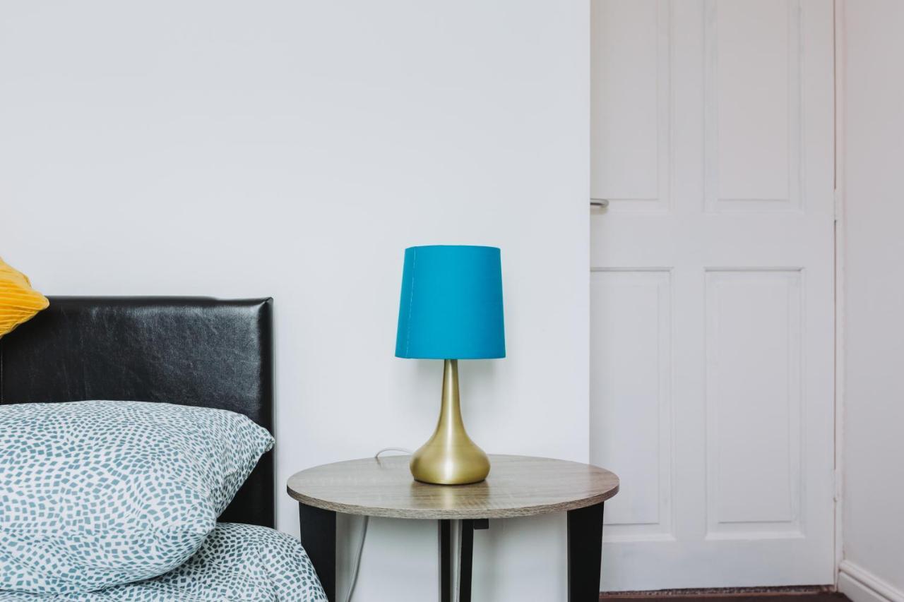 Double With Private Bathroom, Parking & Wifi Séjour chez l'habitant